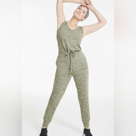 Joe Fresh size med, heathered green active romper, EUC - Picture 2 of 9